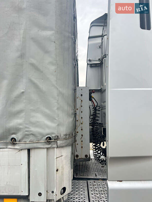 Тентований борт (штора) - напівпричіп Schmitz Cargobull S01 2003 в Луцьку