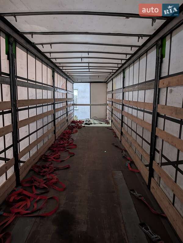 Тентованный борт (штора) - полуприцеп Schmitz Cargobull S01 2012 в Стрые