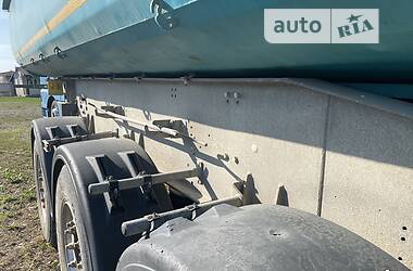 Самоскид напівпричіп Schmitz Cargobull S3 2015 в Чернівцях