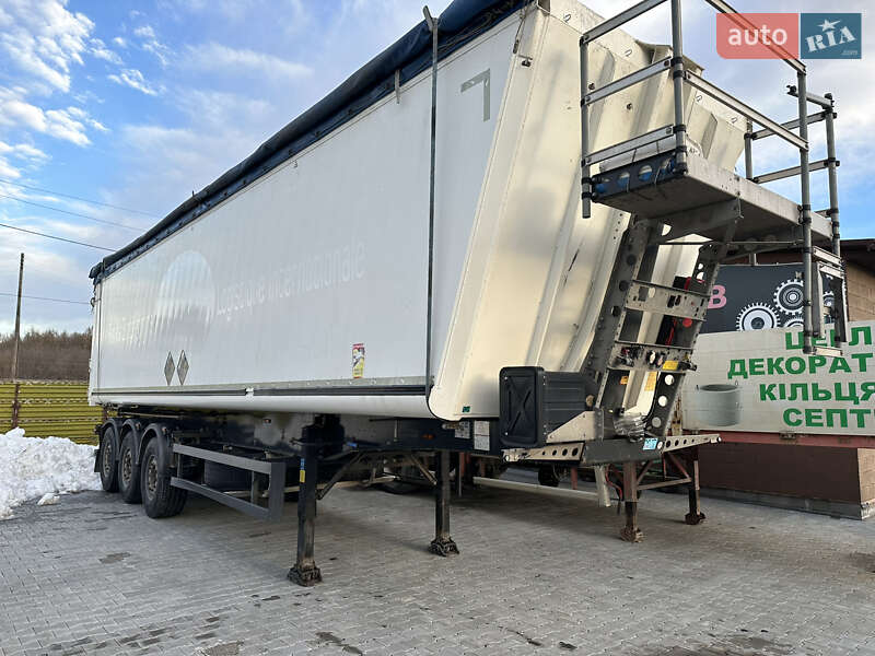 Зерновоз - прицеп Schmitz Cargobull S3 2015 в 
