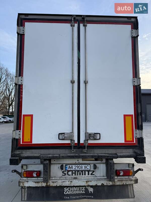 Рефрижератор полуприцеп Schmitz Cargobull S3 2010 в Киеве