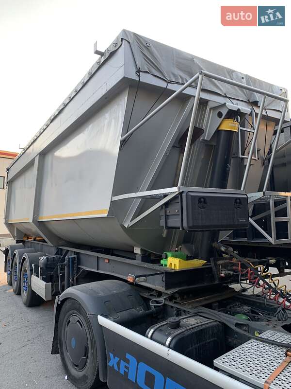 Зерновоз - полуприцеп Schmitz Cargobull SAF 2000 в Харькове