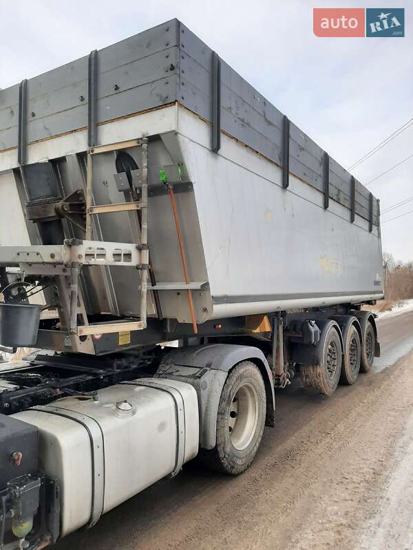 Самосвал полуприцеп Schmitz Cargobull SAF 2005 в 