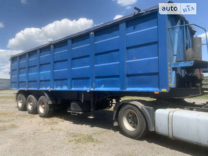 Самоскид напівпричіп Schmitz Cargobull SAF 2005 в Одесі