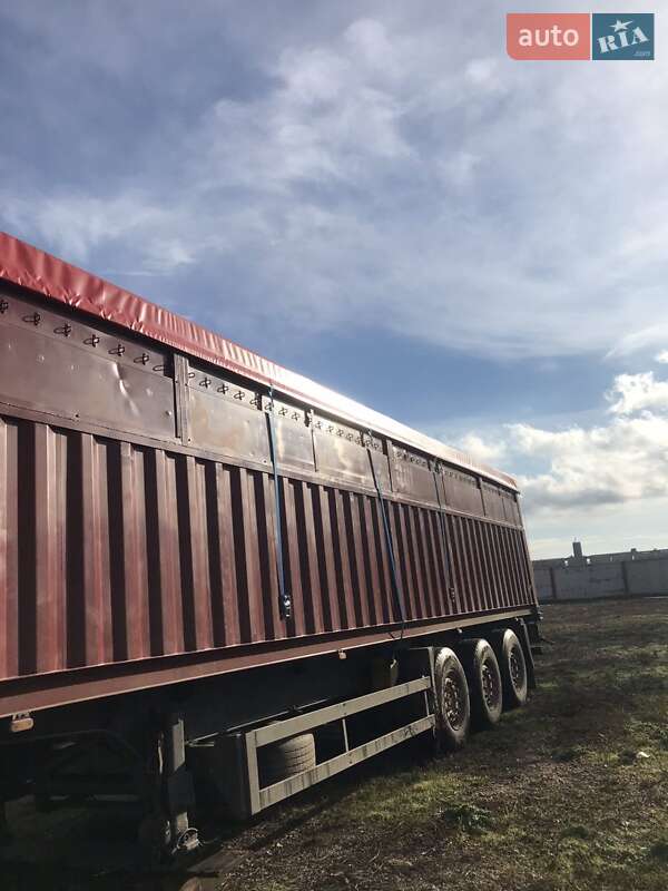 Зерновоз - напівпричіп Schmitz Cargobull SAF 2004 в Помічній