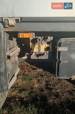 Бортовой полуприцеп Schmitz Cargobull SAF 2003 в 