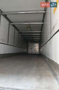 Рефрижератор полуприцеп Schmitz Cargobull SAF 2011 в 