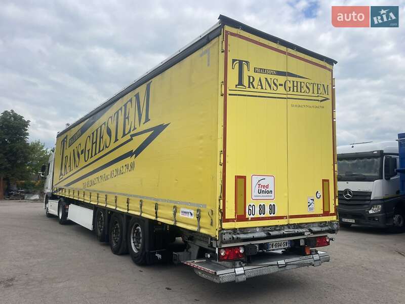 Schmitz Cargobull SAF 2015