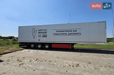 Изотермическая будка Schmitz Cargobull SAF 2011 в 