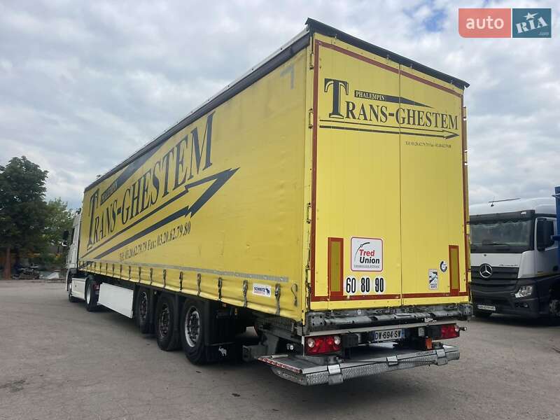 Schmitz Cargobull SAF 2015