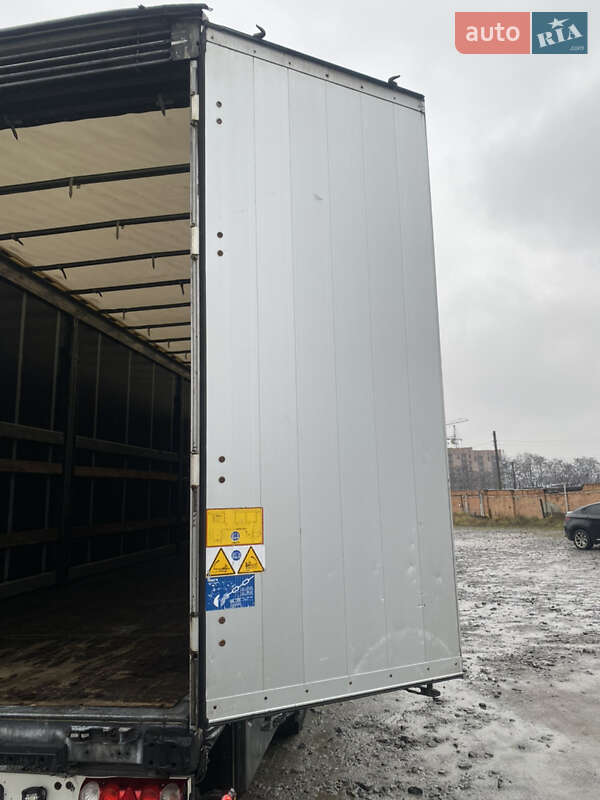 Тентований борт (штора) - напівпричіп Schmitz Cargobull SAF 2015 в Вінниці
