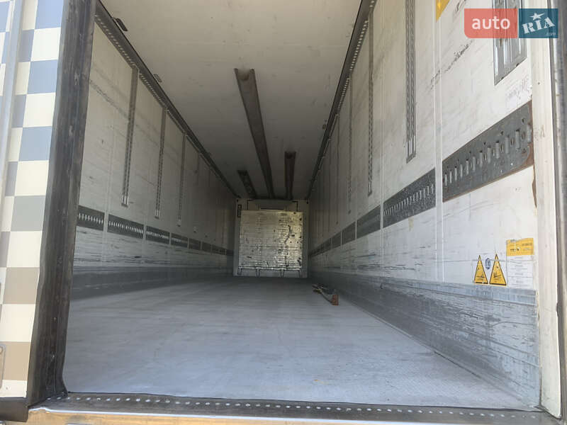 Рефрижератор напівпричіп Schmitz Cargobull SAF 2012 в Вінниці