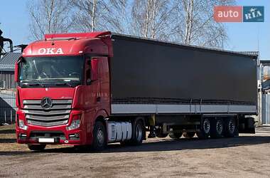 Тентованный борт (штора) - полуприцеп Schmitz Cargobull SAF 2017 в Ровно