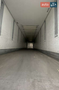 Рефрижератор полуприцеп Schmitz Cargobull SCB S3B 2013 в 