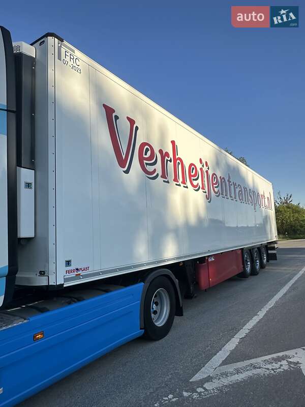 Рефрижератор напівпричіп Schmitz Cargobull SCB S3B 2017 в Бродах фото 14 Рефрижератор напівпричіп Schmitz Cargobull SCB S3B 2017 в Бродах
