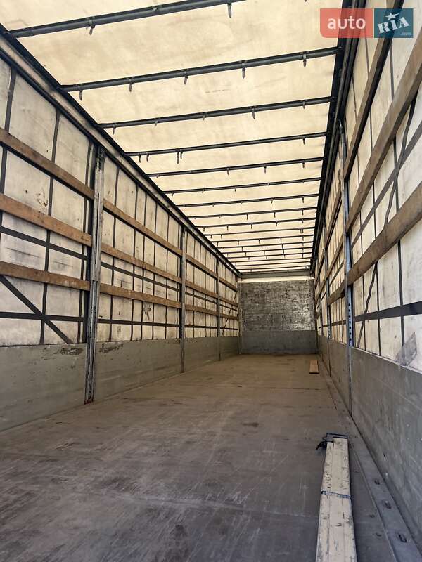 Тентованный борт (штора) - полуприцеп Schmitz Cargobull SCB S3B 2011 в Львове