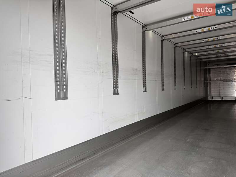 Рефрижератор полуприцеп Schmitz Cargobull SCB S3B 2018 в Ровно фото 28 Рефрижератор полуприцеп Schmitz Cargobull SCB S3B 2018 в Ровно