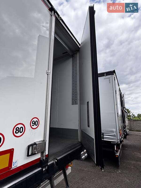 Рефрижератор полуприцеп Schmitz Cargobull SCB S3B 2018 в Ровно фото 36 Рефрижератор полуприцеп Schmitz Cargobull SCB S3B 2018 в Ровно
