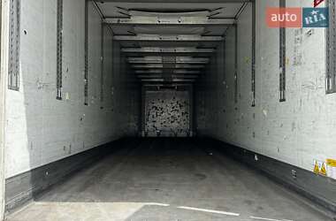 Рефрижератор полуприцеп Schmitz Cargobull SCB S3B 2013 в 