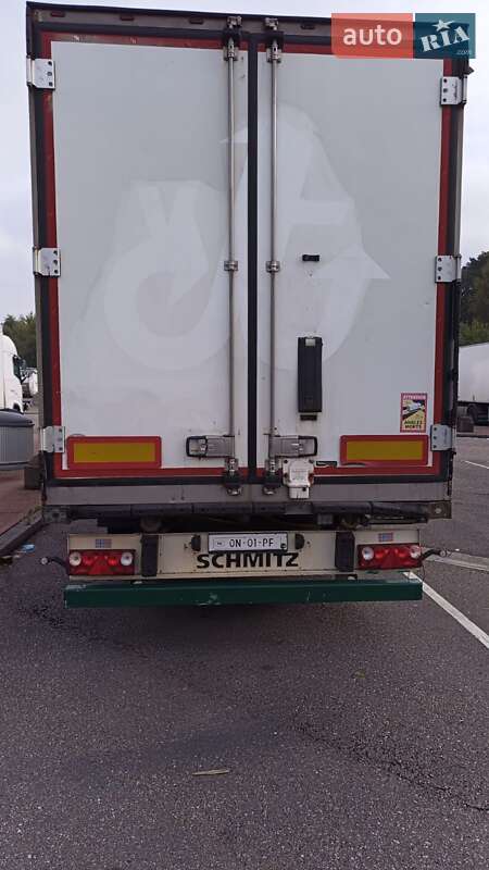 Рефрижератор полуприцеп Schmitz Cargobull SCB S3B 2015 в Ровно