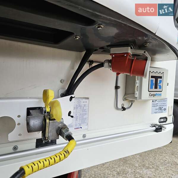 Рефрижератор полуприцеп Schmitz Cargobull SCB S3B 2013 в Кривом Роге