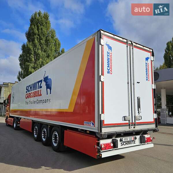 Рефрижератор полуприцеп Schmitz Cargobull SCB S3B 2013 в Кривом Роге
