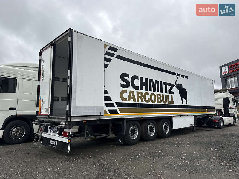 Рефрижератор напівпричіп Schmitz Cargobull SCB S3B 2016 в Києві