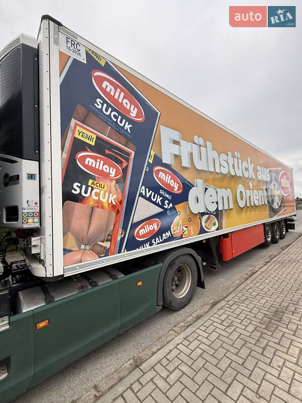 Рефрижератор Schmitz Cargobull SCB S3B 2017 в Черновцах