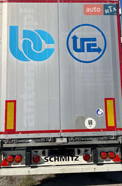 Бортовой полуприцеп Schmitz Cargobull SCB S3B 2013 в Киеве