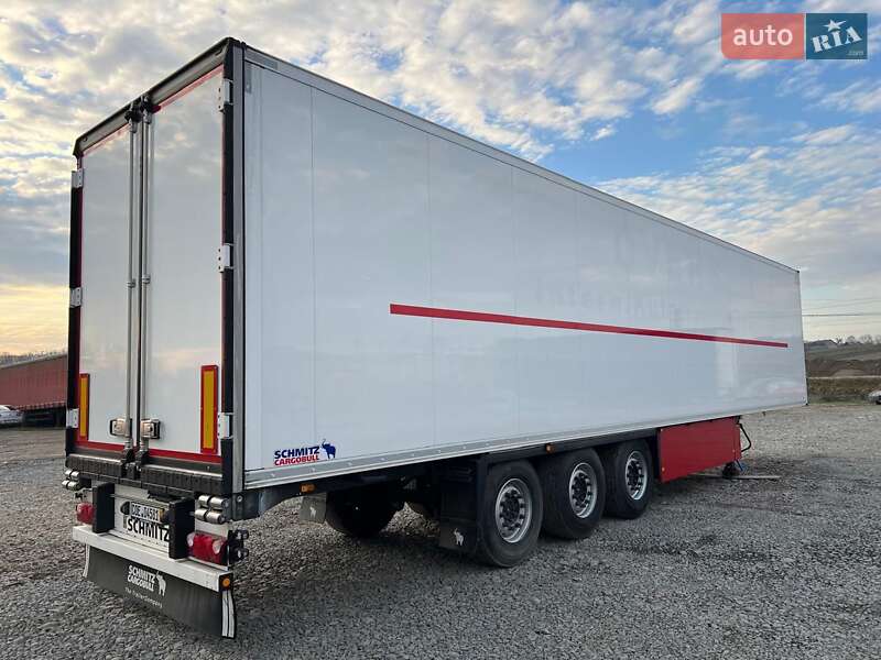 Рефрижератор напівпричіп Schmitz Cargobull SCB S3B 2018 в Чернівцях