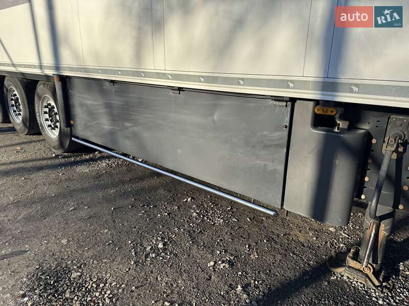 Рефрижератор полуприцеп Schmitz Cargobull SCB S3B 2014 в Виннице