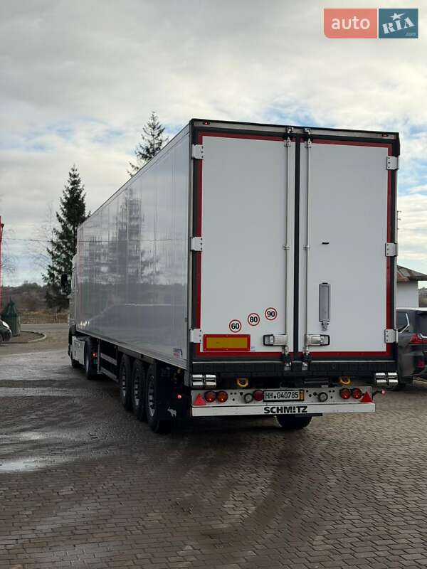 Рефрижератор полуприцеп Schmitz Cargobull SCB S3B 2018 в Ровно