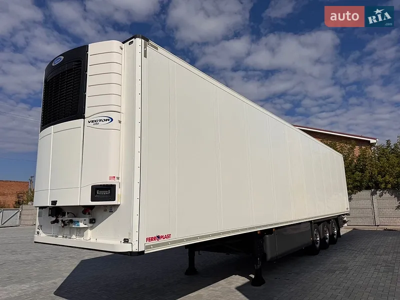 Schmitz Cargobull SCB S3B 2015