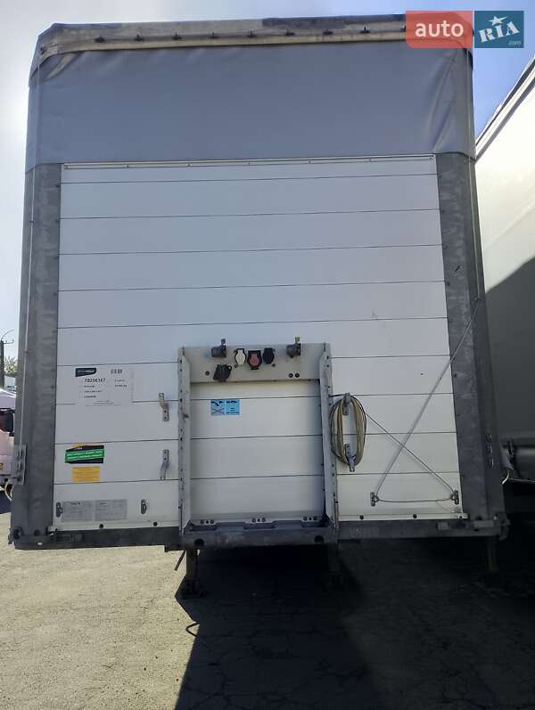 Тентований борт (штора) - напівпричіп Schmitz Cargobull SCB S3T 2014 в Гайсину