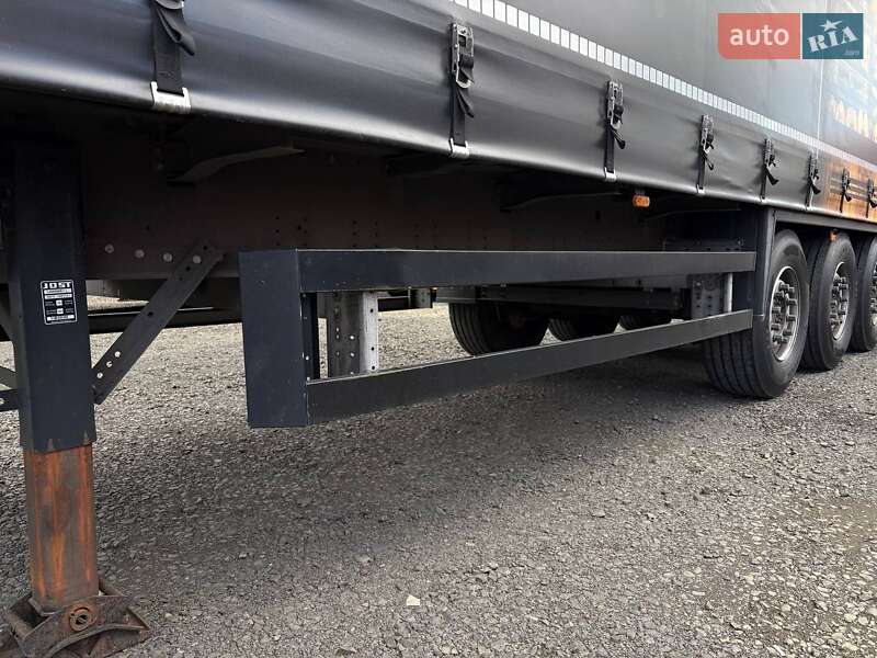 Тентований борт (штора) - напівпричіп Schmitz Cargobull SCB S3T 2016 в Ковелі