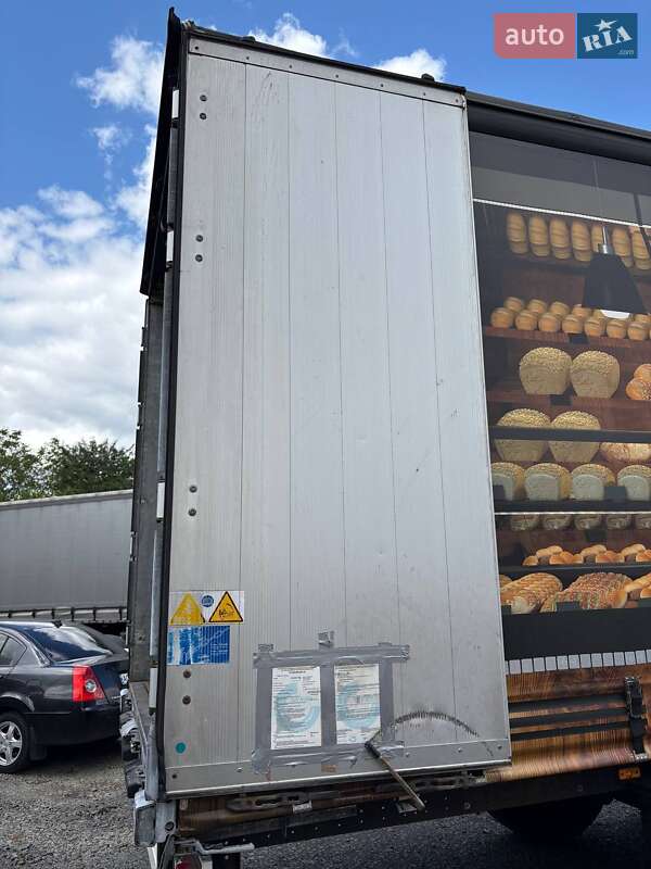 Тентований борт (штора) - напівпричіп Schmitz Cargobull SCB S3T 2016 в Ковелі