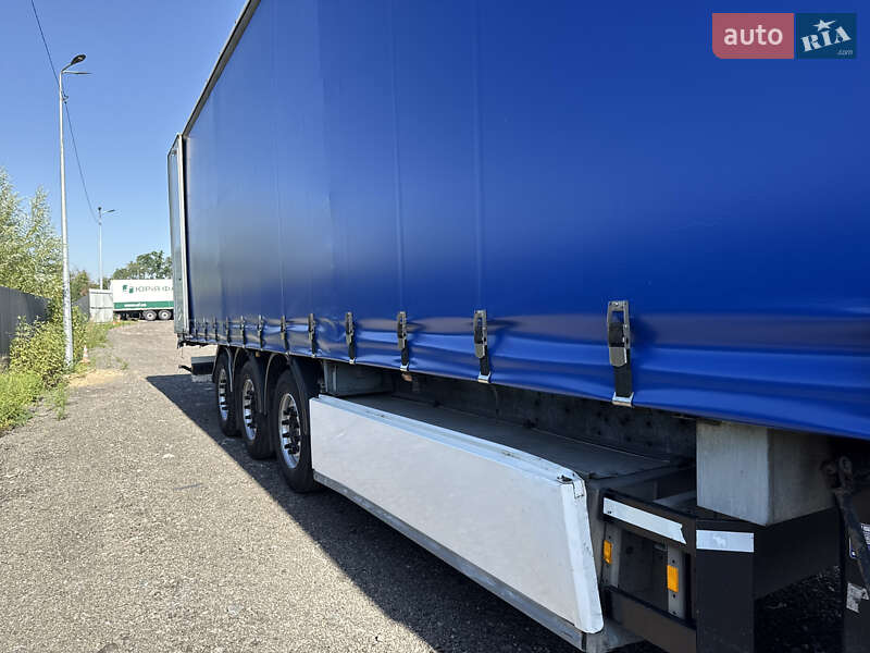 Тентований борт (штора) - напівпричіп Schmitz Cargobull SCB S3T 2013 в Києві