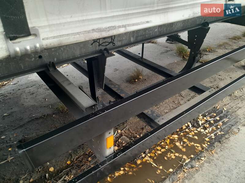 Тентованный борт (штора) - полуприцеп Schmitz Cargobull SCB S3T 2014 в Надворной