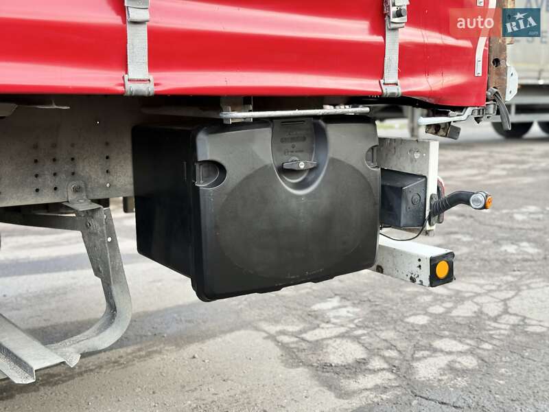 Тентований борт (штора) - напівпричіп Schmitz Cargobull SCB S3T 2017 в Рівному