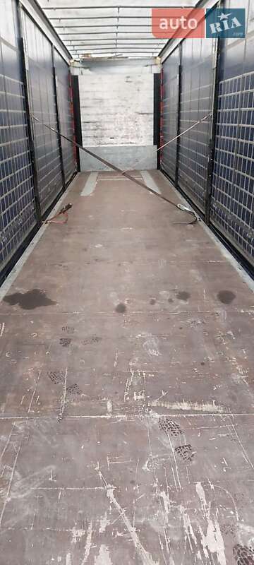 Тентований борт (штора) - напівпричіп Schmitz Cargobull SCB S3T 2012 в Надвірній