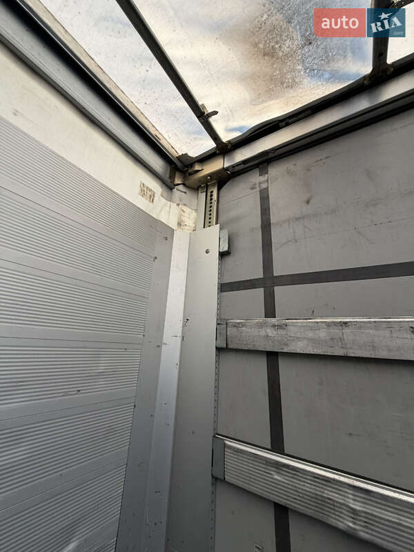 Тентованный борт (штора) - полуприцеп Schmitz Cargobull SCB S3T 2015 в Тячеве