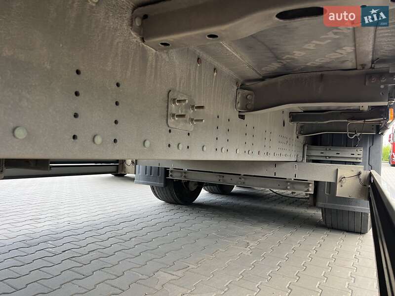 Тентований борт (штора) - напівпричіп Schmitz Cargobull SCB S3T 2017 в Луцьку