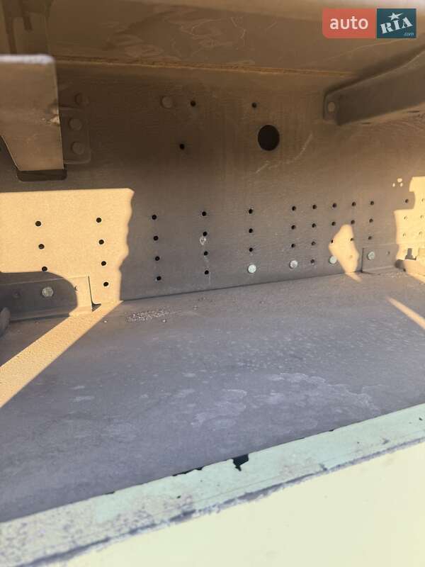 Тентованный борт (штора) - полуприцеп Schmitz Cargobull SCB S3T 2016 в Черновцах