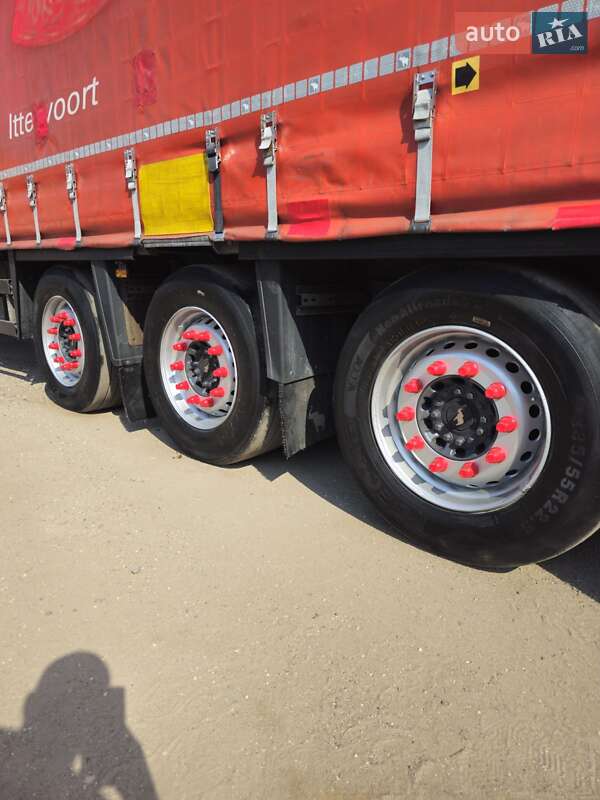 Тентованный борт (штора) - полуприцеп Schmitz Cargobull SCB S3T 2017 в Шептицькому фото 19 Тентованный борт (штора) - полуприцеп Schmitz Cargobull SCB S3T 2017 в Шептицькому