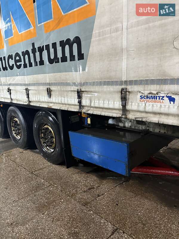 Тентований борт (штора) - напівпричіп Schmitz Cargobull SCB S3T 2012 в Києві