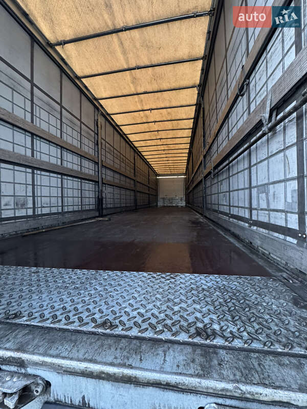 Тентованный борт (штора) - полуприцеп Schmitz Cargobull SCB S3T 2018 в Луцке