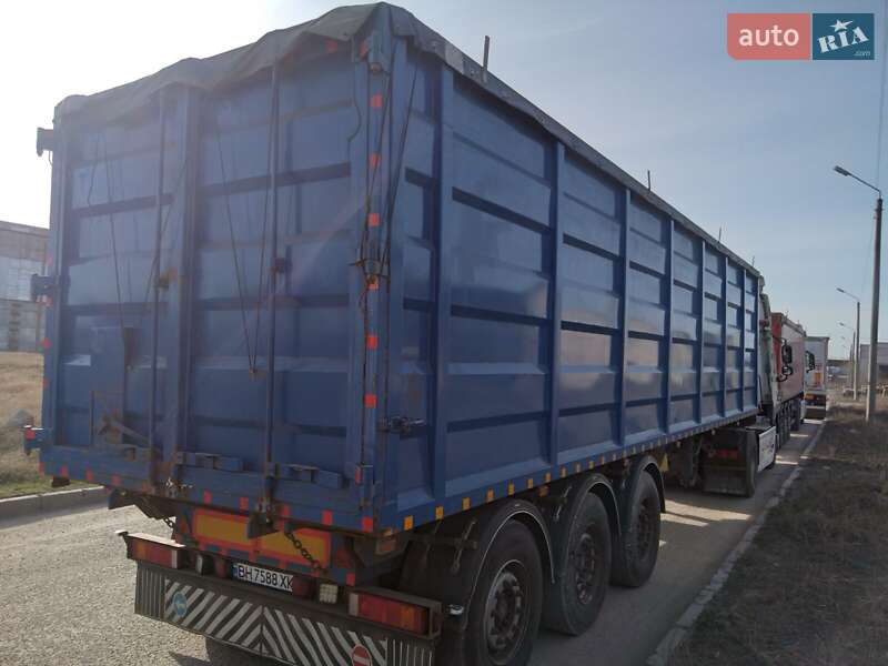 Самосвал полуприцеп Schmitz Cargobull SCF 2005 в Виннице