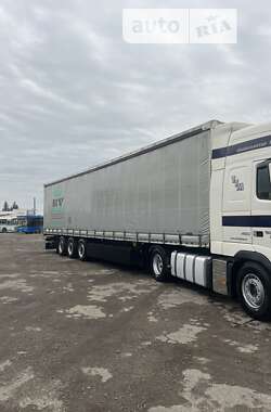 Бортовой полуприцеп Schmitz Cargobull Schutz 2012 в Сарнах