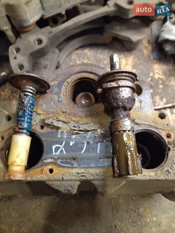 Тентований борт (штора) - напівпричіп Schmitz Cargobull SCS 24/L 2015 в Тернополі фото 29 Тентований борт (штора) - напівпричіп Schmitz Cargobull SCS 24/L 2015 в Тернополі