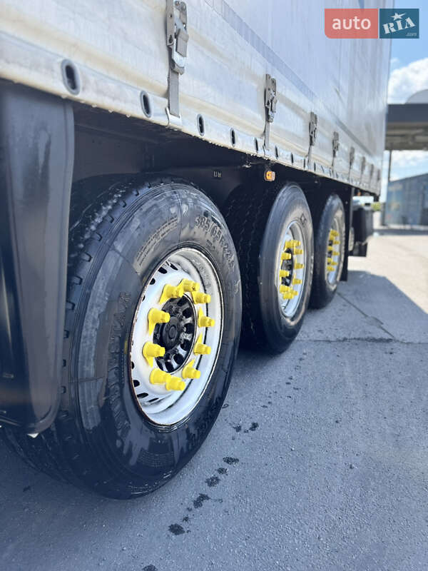Тентованный борт (штора) - полуприцеп Schmitz Cargobull SCS 24/L 2005 в Виннице